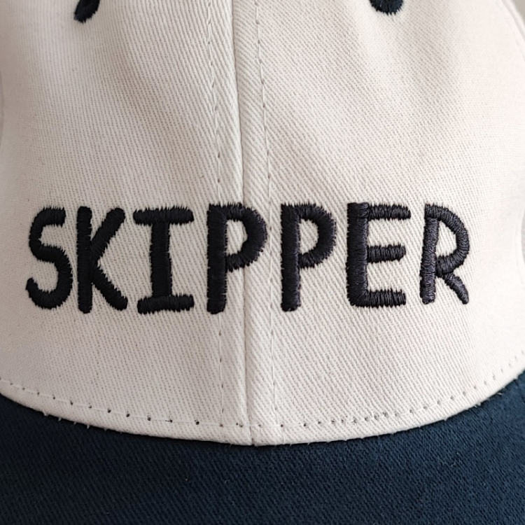 Kepurė su snapeliu "SKIPPER", balta